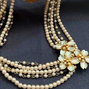 NWTBANANA REPUBLIC Flower Brooch 3 Strand Faux Pearl Statement Choker Necklace